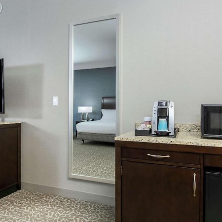 Hilton Garden Inn Shirlington Arlington Eksteriør billede