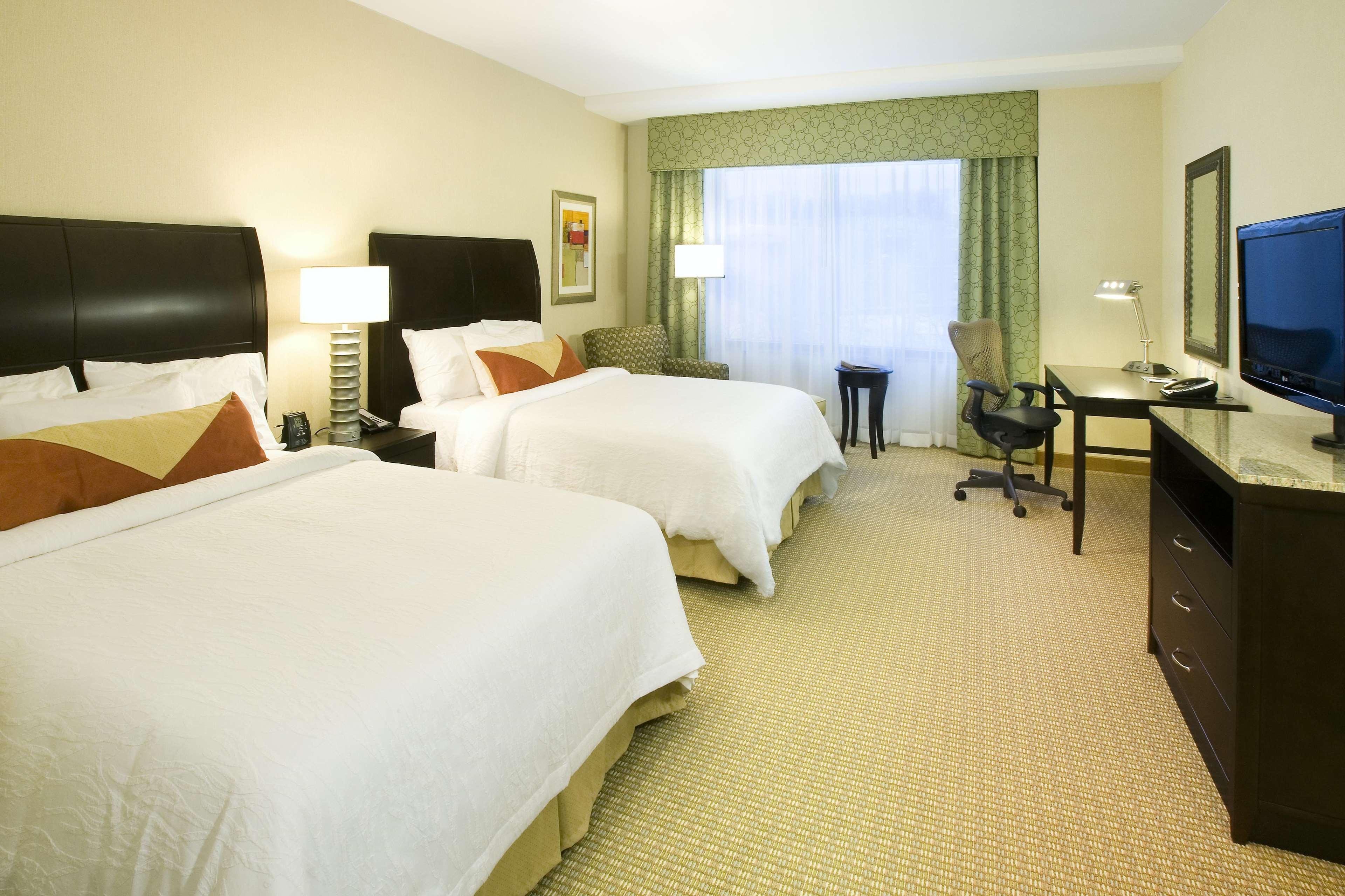 Hilton Garden Inn Shirlington Arlington Værelse billede