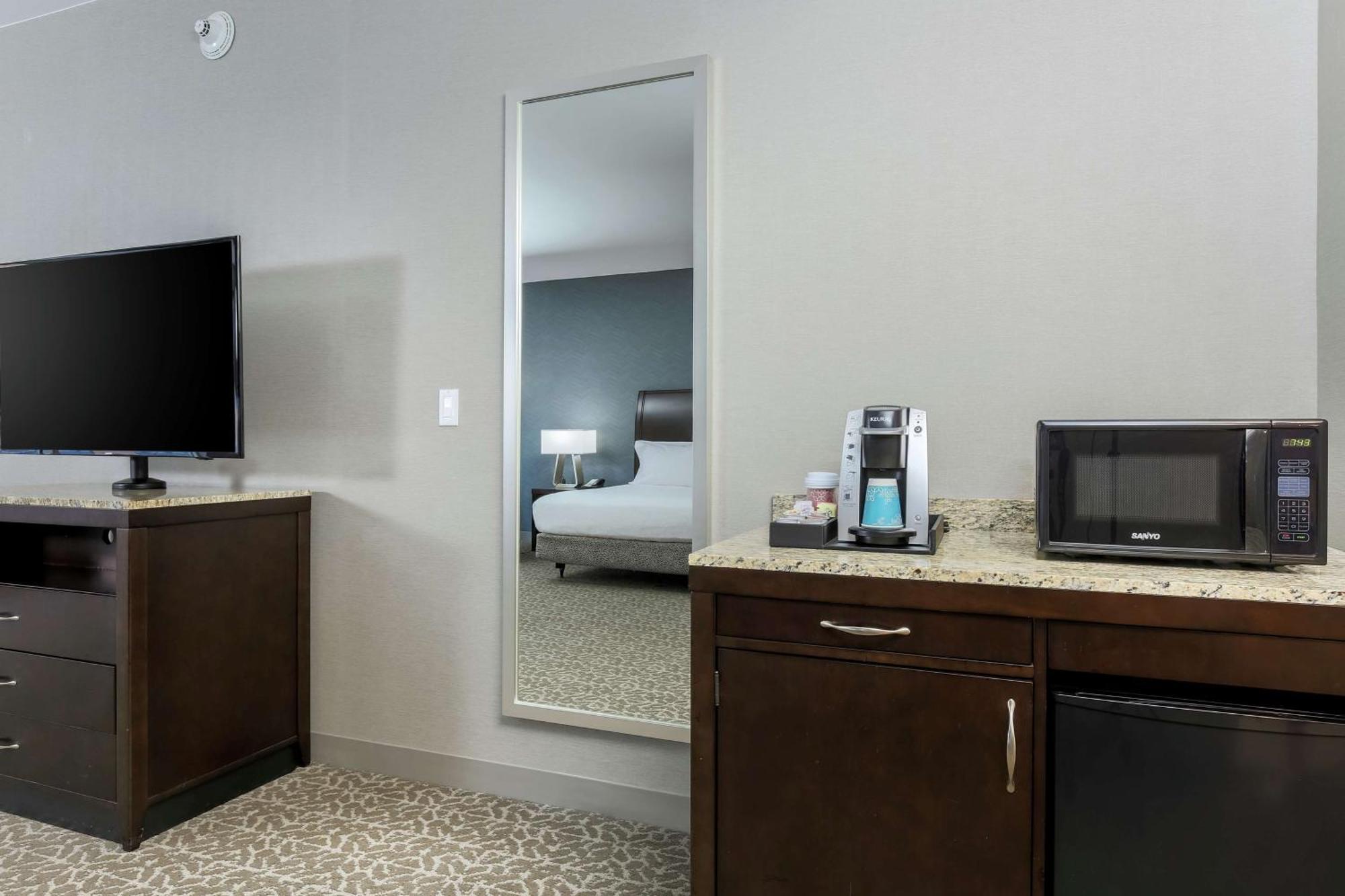 Hilton Garden Inn Shirlington Arlington Eksteriør billede
